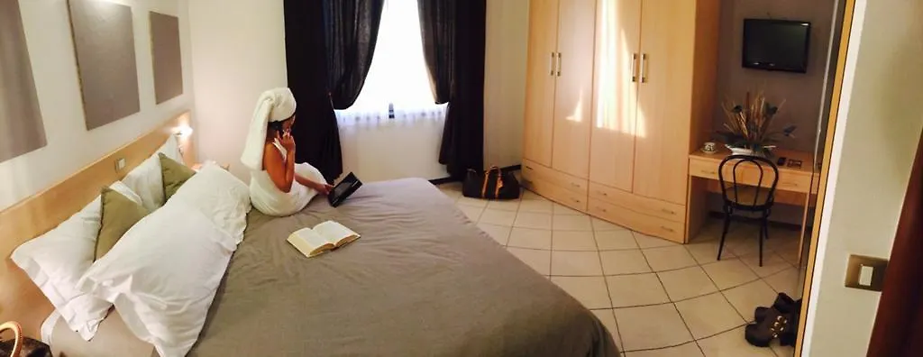 Hotel Bussana Porto Tolle 3*,  Italien