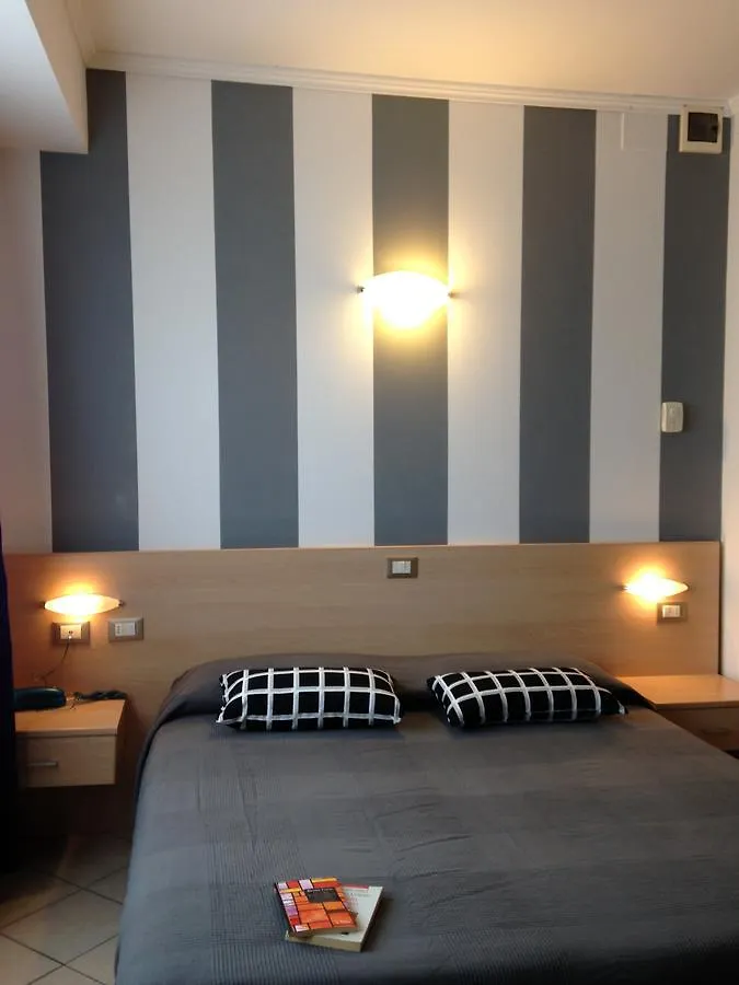 Hotel Bussana Porto Tolle 3*,